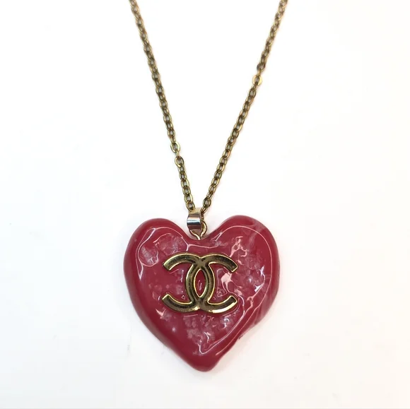 Authentic Chanel Red Molten Marbled Acrylic Heart Pendant Charm On Gold Necklace - Picture 7 of 11